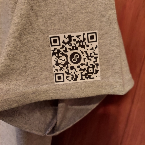 Shark T-Shirt  (Gray tee Unisex) - Picture 3 of 8